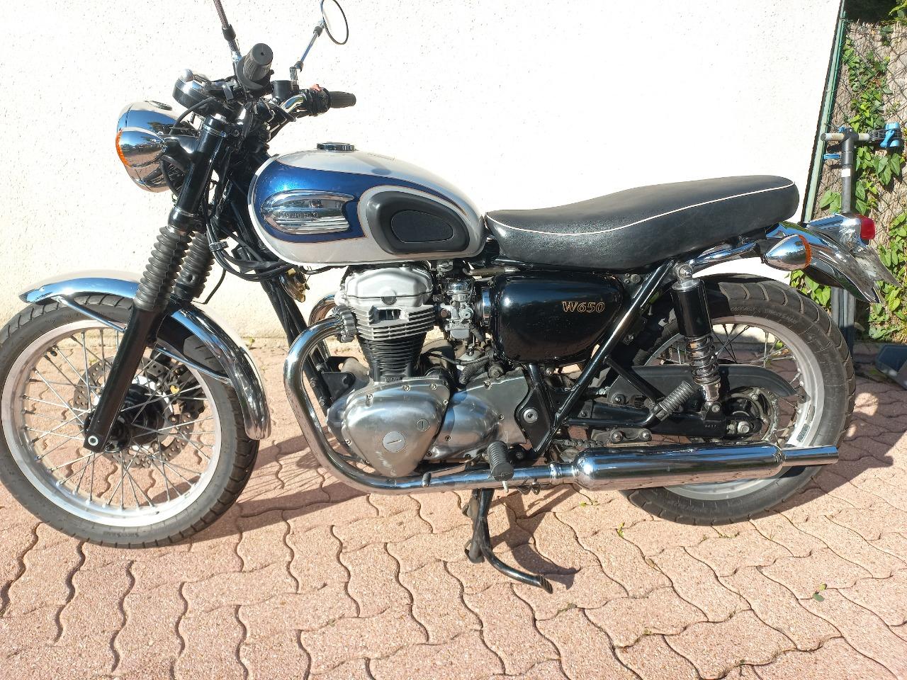KAWASAKI KAWASAKI W650 - 2002 LesAnciennes.com