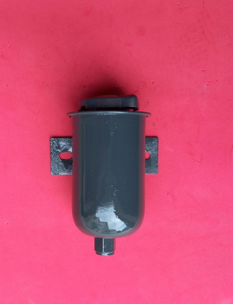 FIAT 1100 fiat topolino fiat 1100 bidon d'huile de LesAnciennes.com