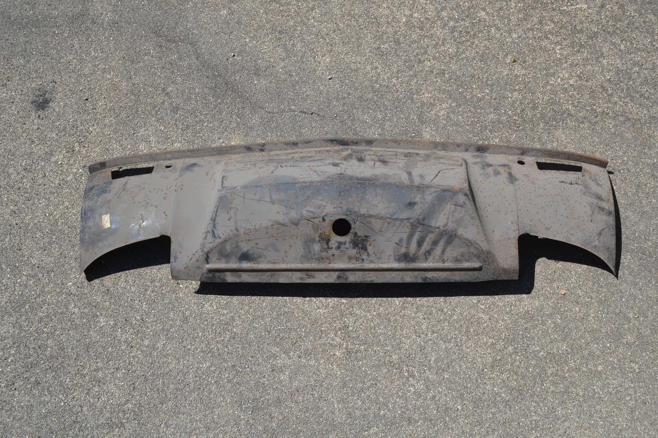 Bavolet / jupe avant SIMCA 1000, neuf d'origine LesAnciennes.com