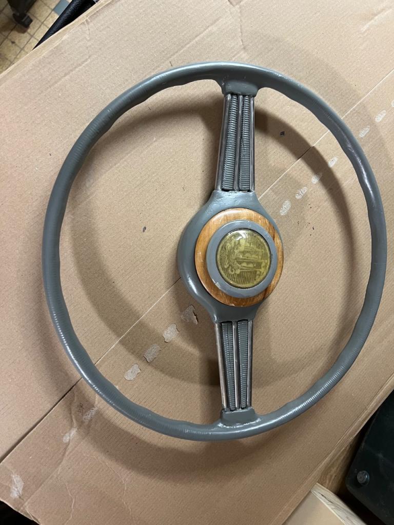 Volant QUILLERY Traction LesAnciennes.com