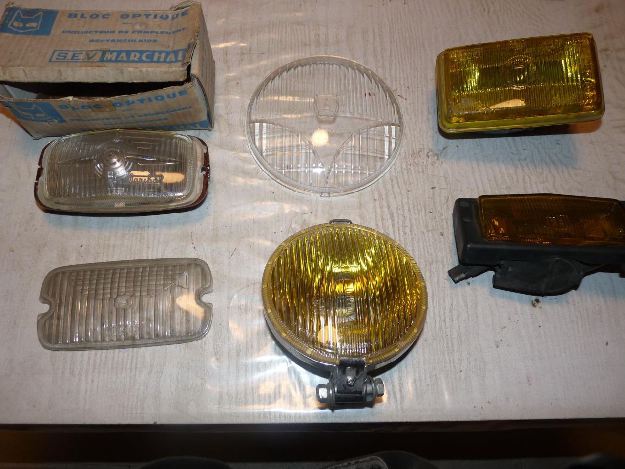 Lot de projecteurs et blocs optiques pour ancienne LesAnciennes.com