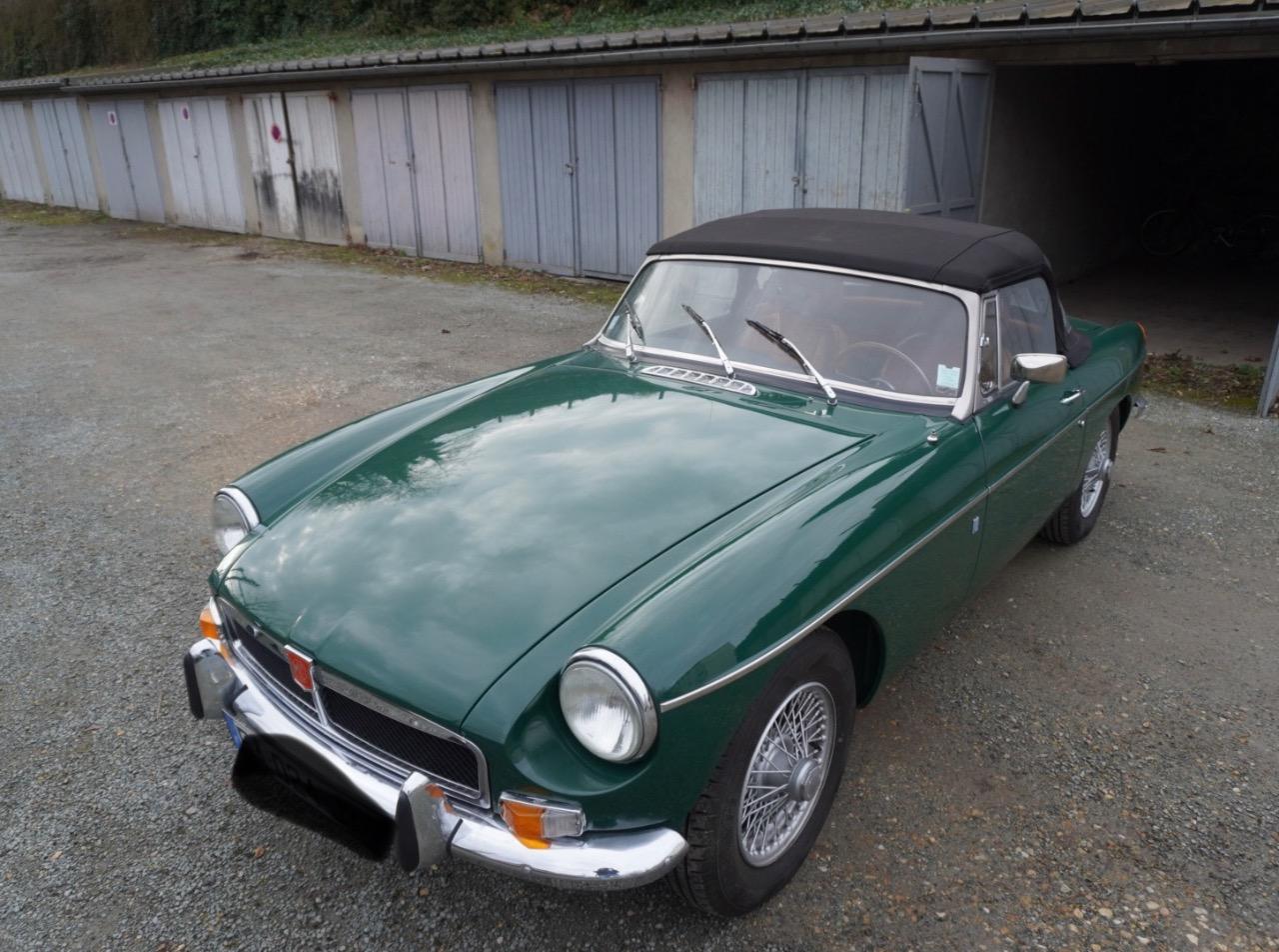 MG MGB Cabriolet - 1974 LesAnciennes.com
