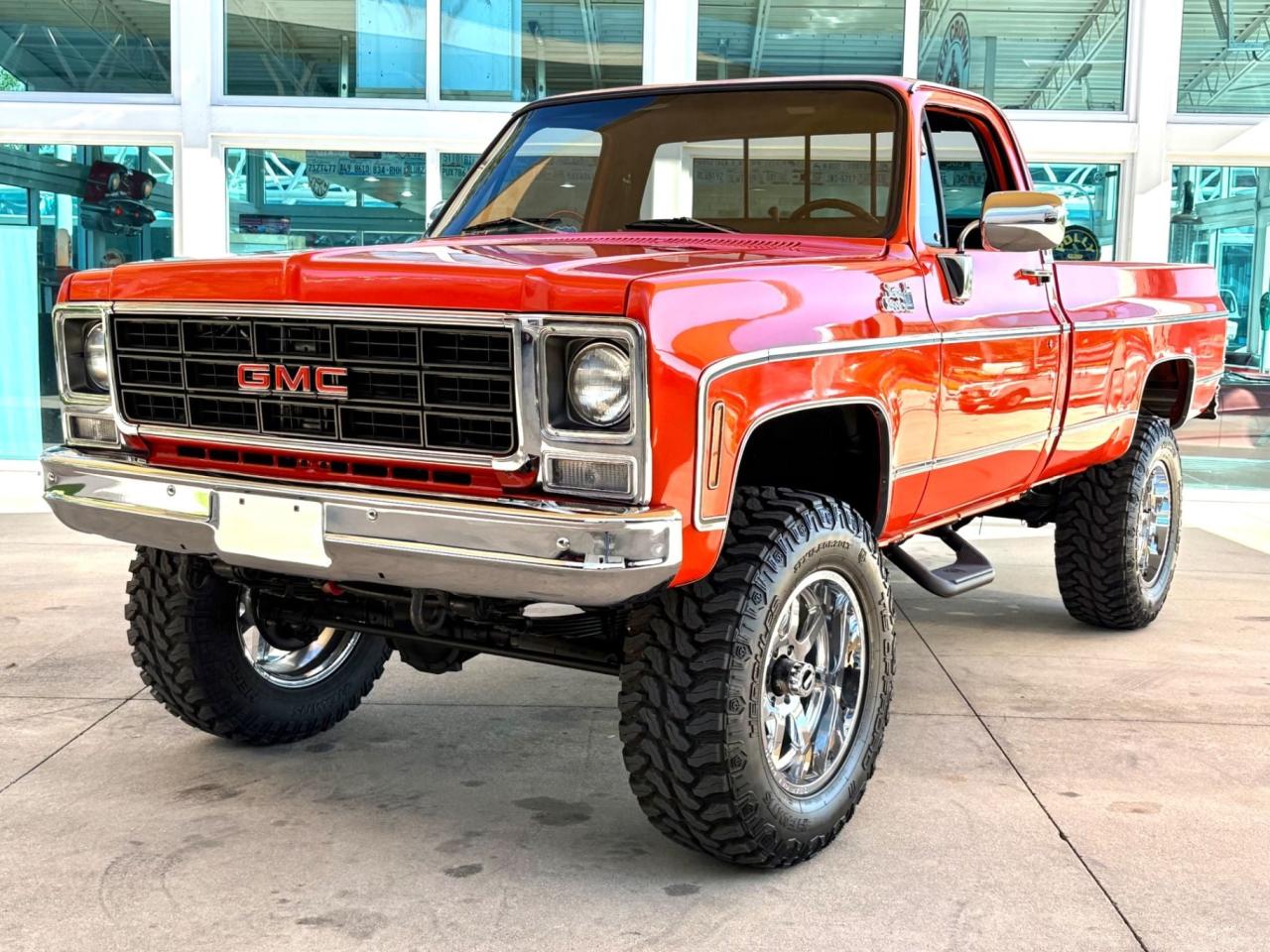 1978 GMC K1500 LS V8 LesAnciennes.com