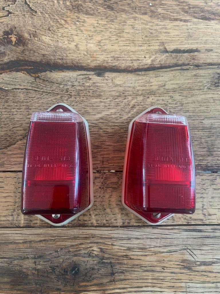 Cabochons Citroën 2CV à partir de 1964 LesAnciennes.com