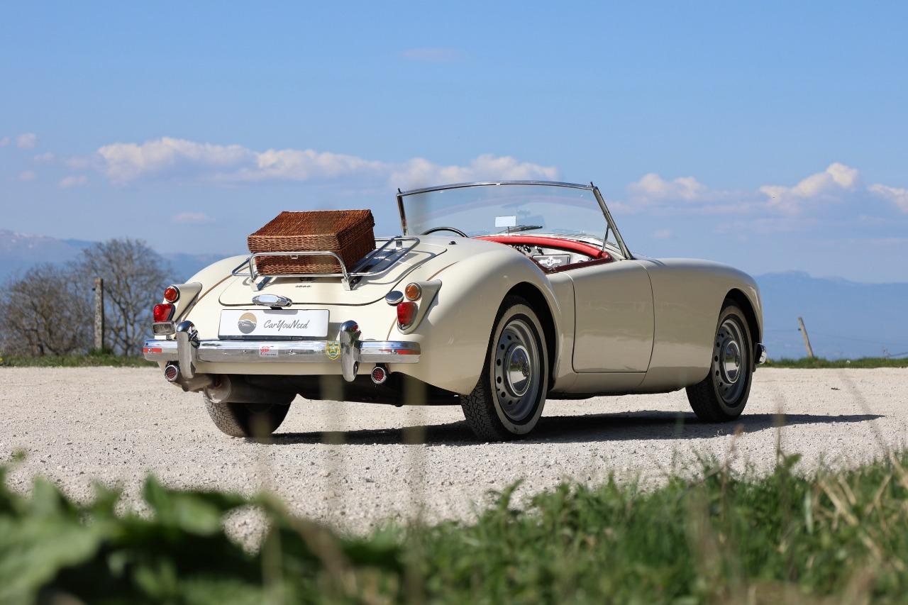 MG MGA 1600 - 1961 LesAnciennes.com