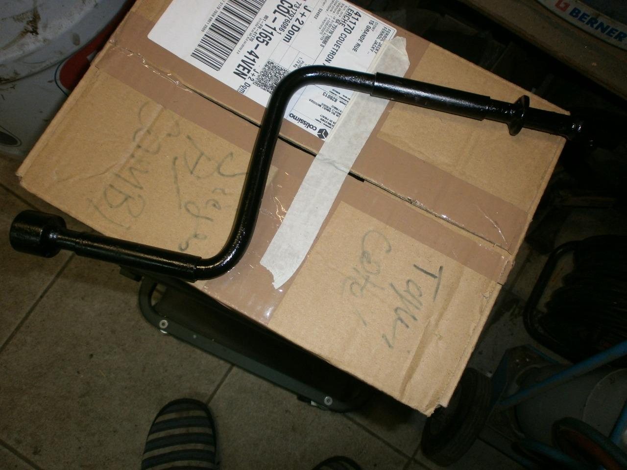 Cric de Citroen 2 cv et manivelle LesAnciennes.com