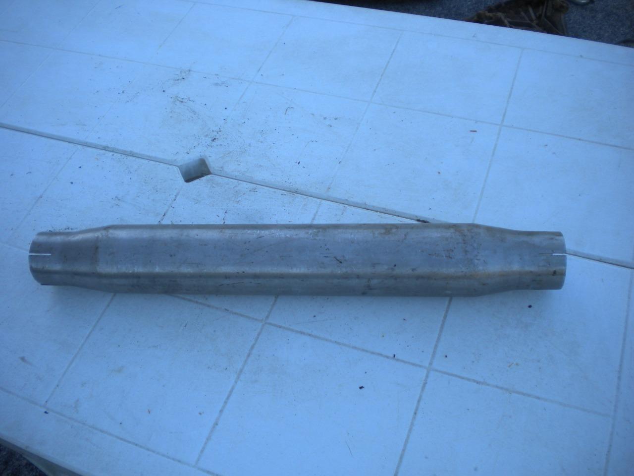 Pièces UN TUBE ECHAPPEMENT en tole moto ancienne LesAnciennes.com