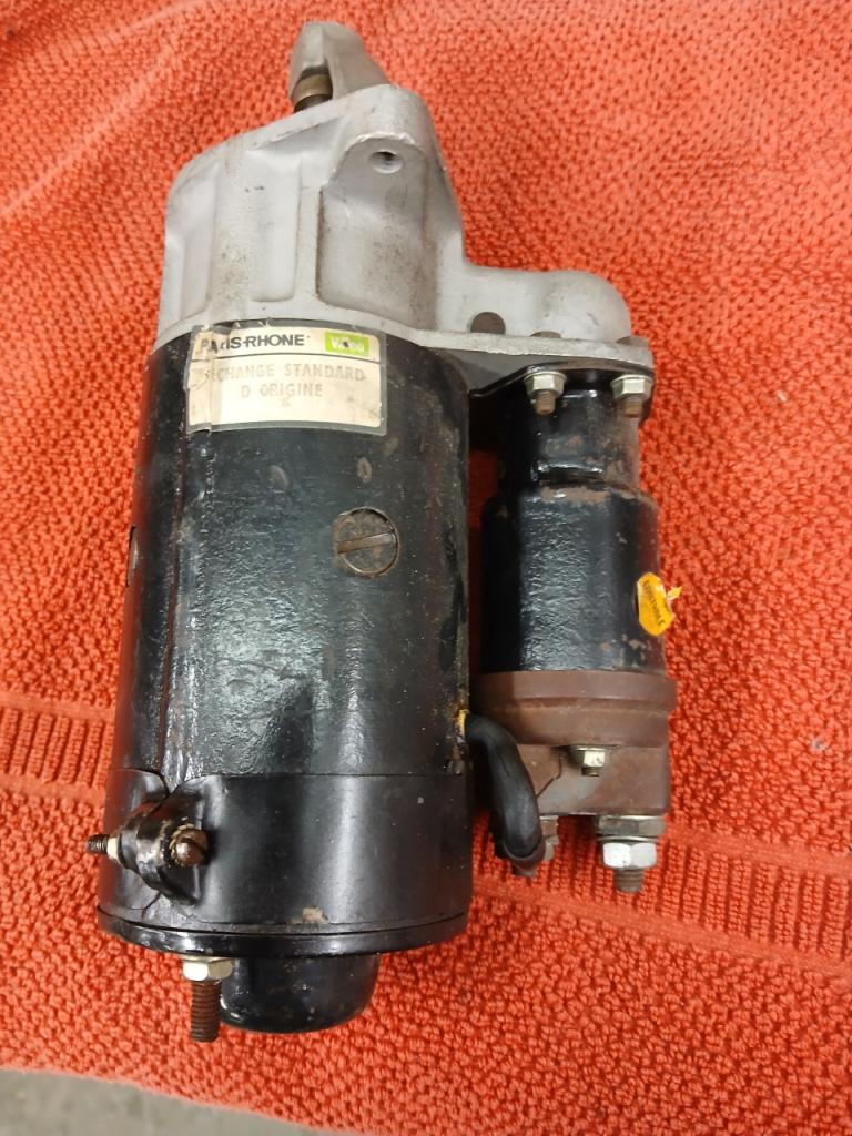 Pièces PEUGEOT 404 essence LesAnciennes.com