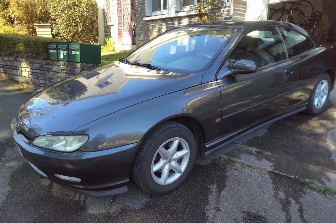 PEUGEOT 406 coupé - 1999 LesAnciennes.com