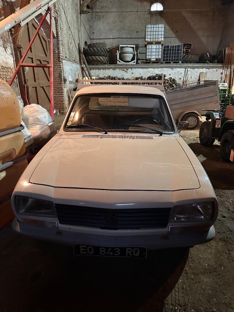 PEUGEOT 504 Camionnette - 1984 LesAnciennes.com