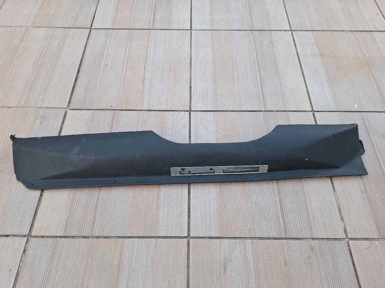 Tableau de bord cuir Citroën DS Pallas LesAnciennes.com