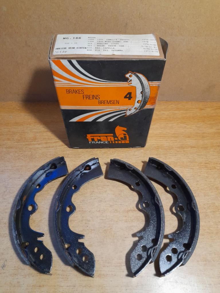 Mâchoires de frein arrière Mazda 1000 1300 RX2 LesAnciennes.com