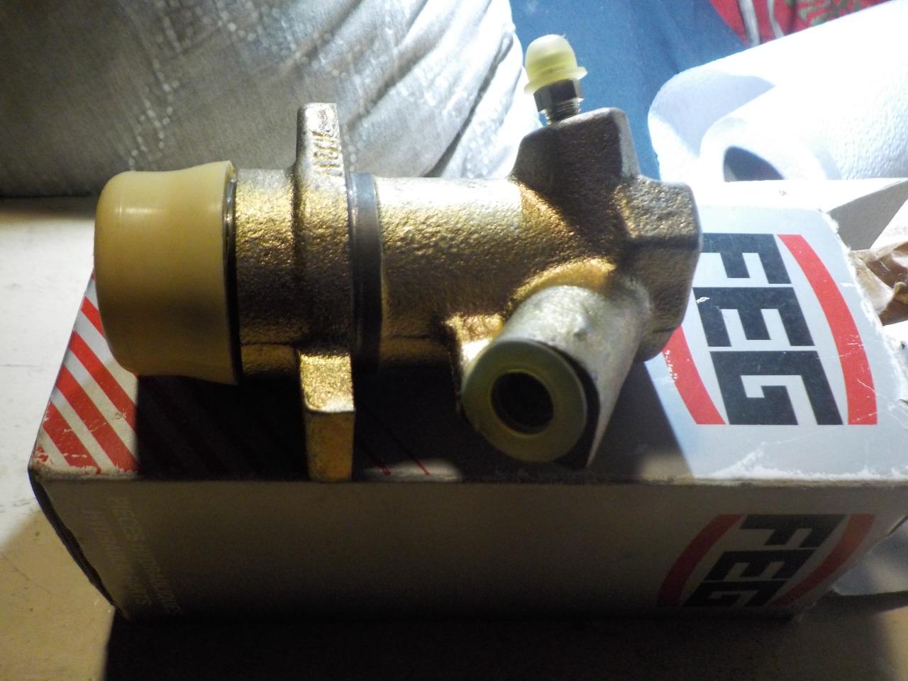 Recepteur embrayage ALPINE RENAULT A310 alpine v6 LesAnciennes.com