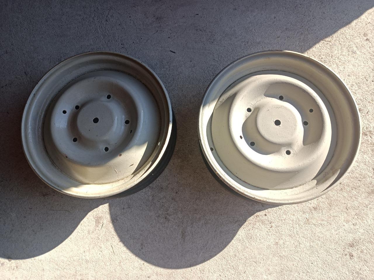 Jantes CITROEN DS 1966 LesAnciennes.com