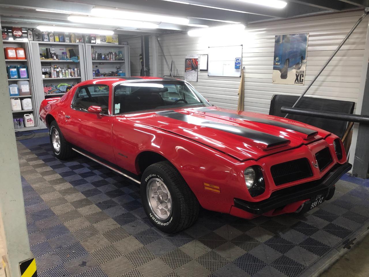 PONTIAC Firebird Formula 400 - 1974 LesAnciennes.com