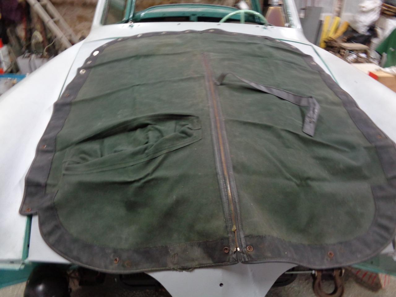 Tonneaux TRIUMPH TR4 LesAnciennes.com