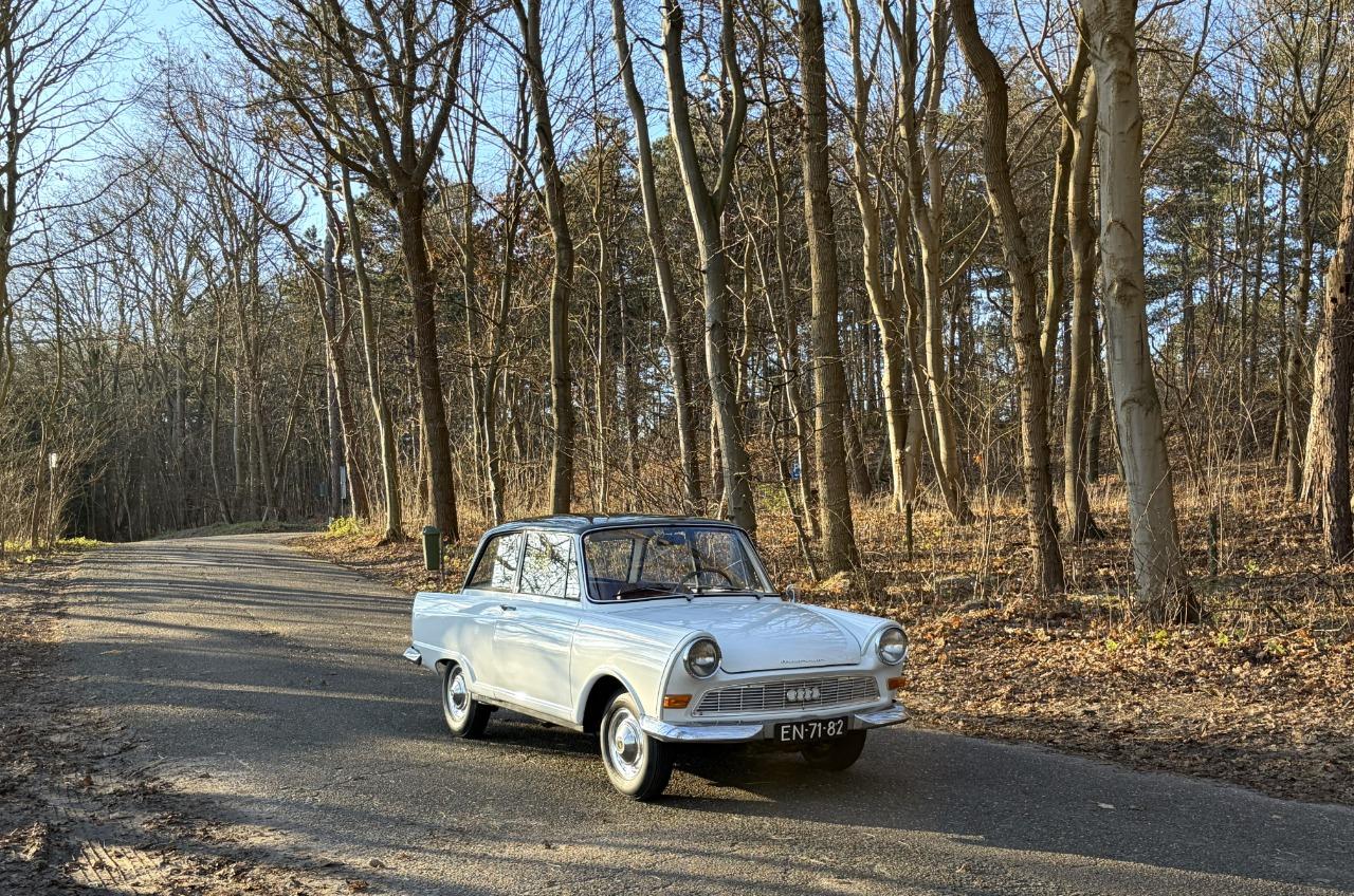 DKW F11 Tres Originale - 1965 LesAnciennes.com
