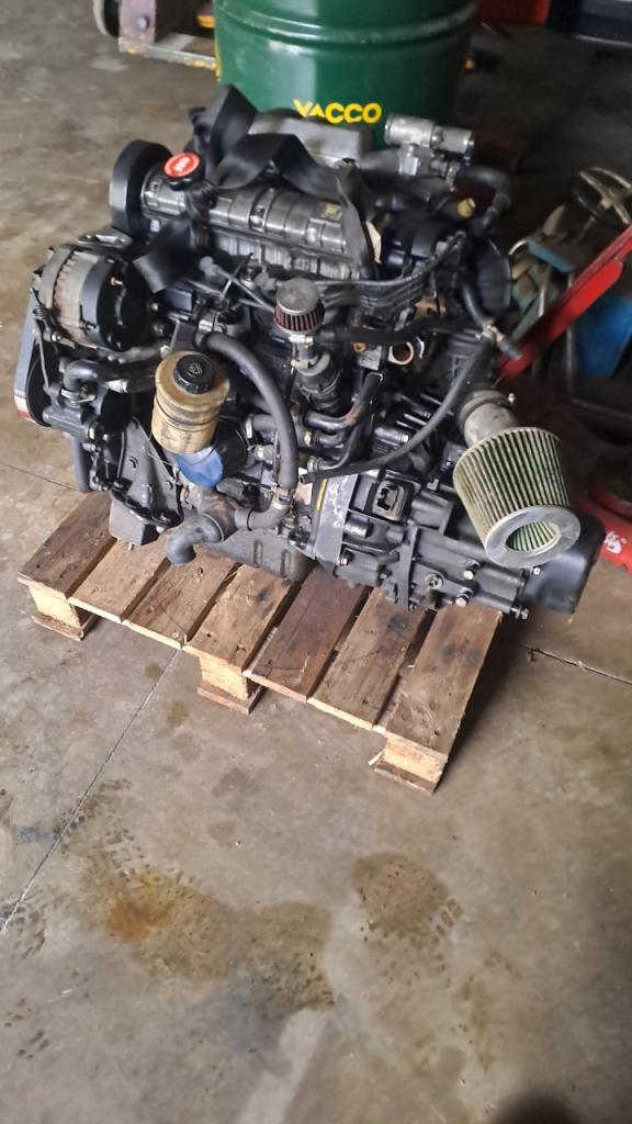 Pièces RENAULT Clio F3P 758 LesAnciennes.com