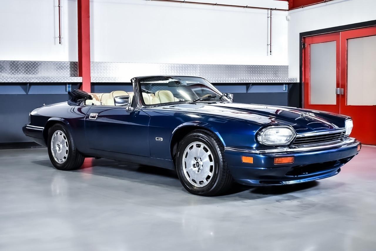 1996 Jaguar XJS Convertible 4,0L I6 LesAnciennes.com