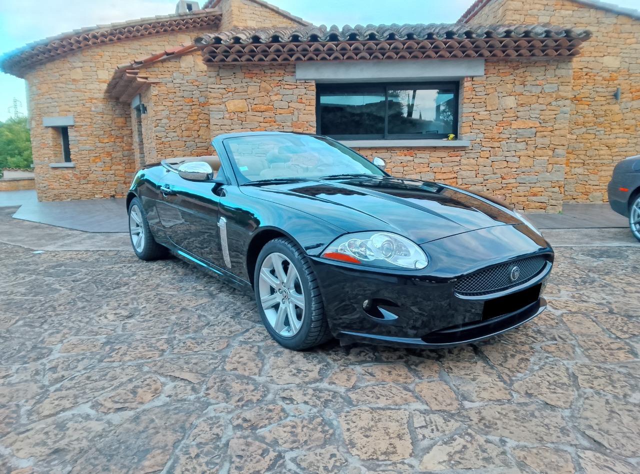 JAGUAR XK CABRIOLET V8 4.2i LesAnciennes.com