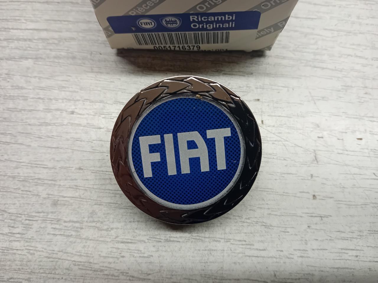 51716379 ENJOLIVEUR CENTRAL DE ROUE FIAT BARCHETTA LesAnciennes.com