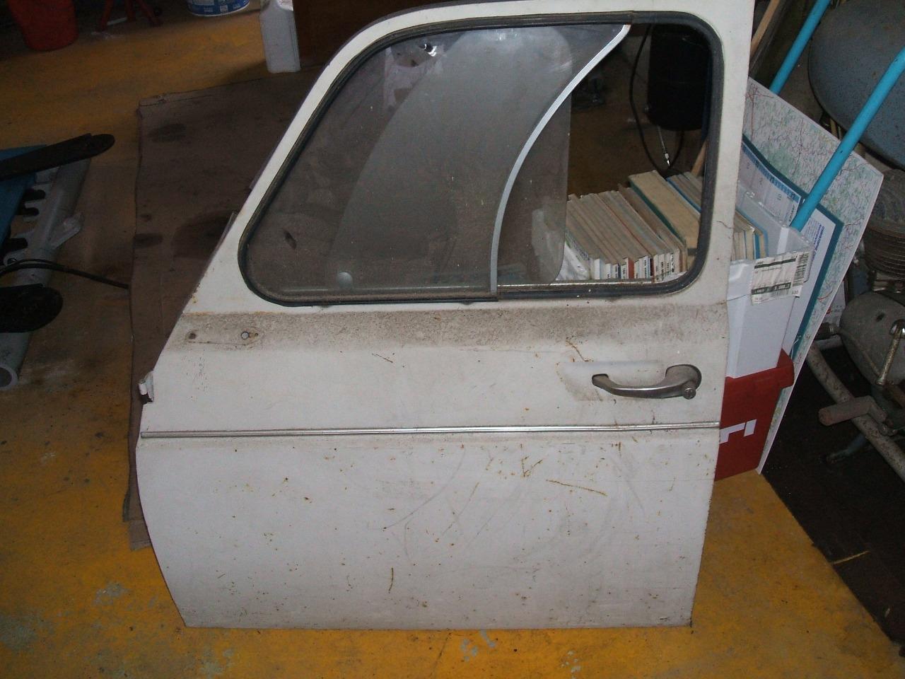 Portes RENAULT 4L (R4L) LesAnciennes.com