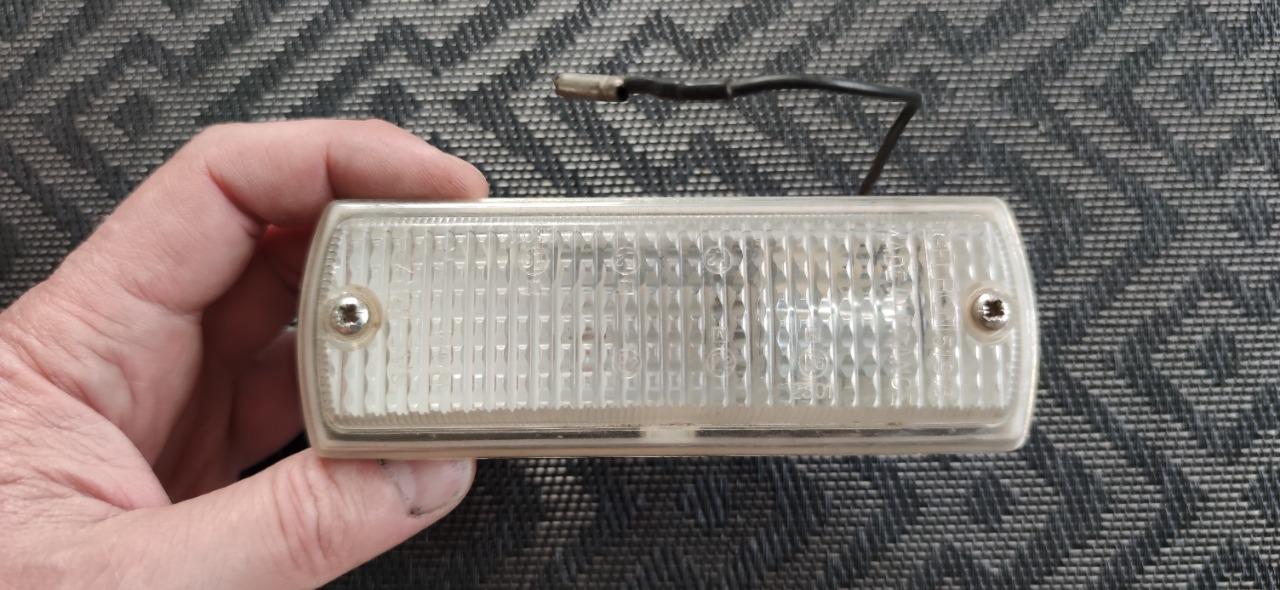 Feu de recul CITROEN DS LesAnciennes.com