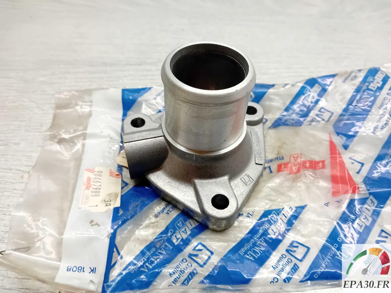98467988 COUVERCLE THERMOSTAT LANCIA THEMA 2.5 TDS LesAnciennes.com