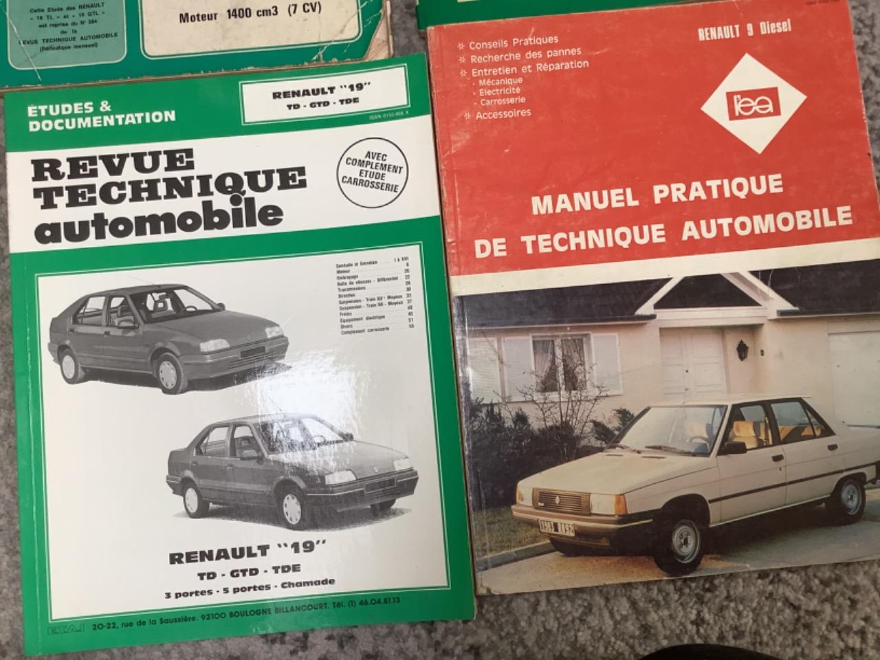 Revues techniques R 9,12,18et19 Notices entre LesAnciennes.com