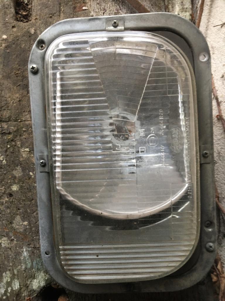 Phare MERCEDES Divers Divers LesAnciennes.com