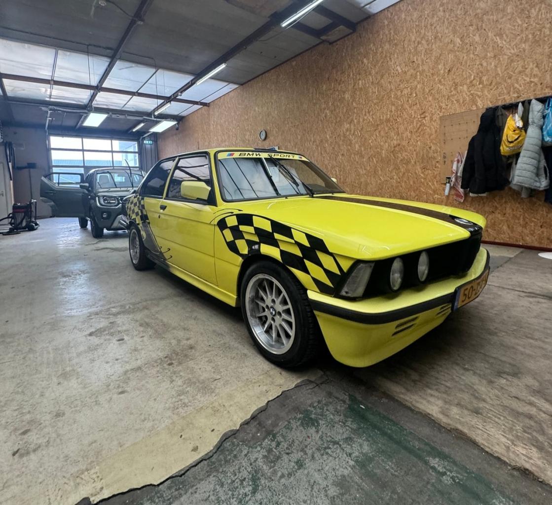 1980 BMW E21 320/6 LesAnciennes.com