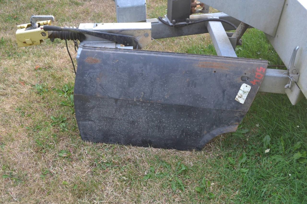 Panneau porte AR G PEUGEOT 504 berline LesAnciennes.com