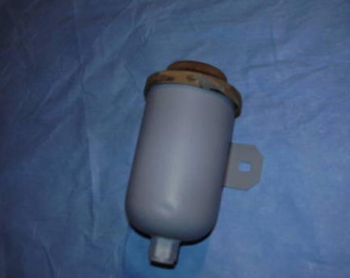 FIAT 1100 réservoir de liquide de frein LesAnciennes.com