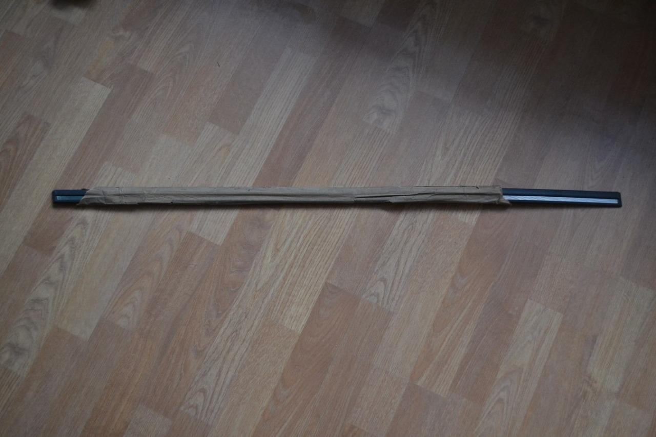 Baguette porte AR DTE PEUGEOT 504 BREAK LesAnciennes.com