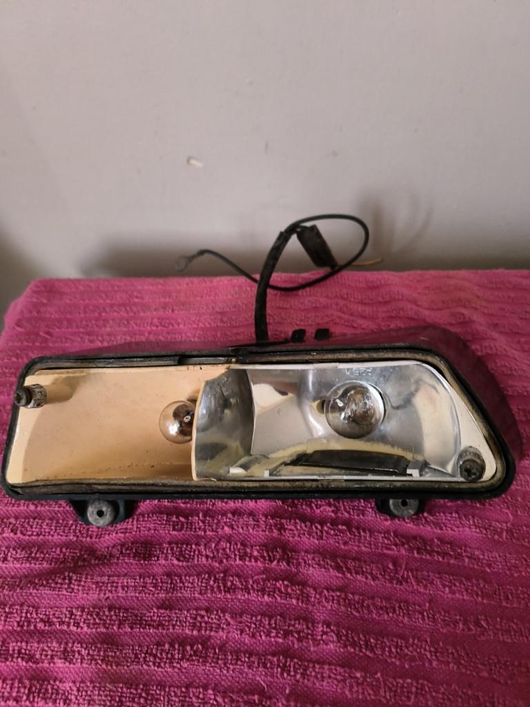 Clignotant RENAULT 30 (R30) LesAnciennes.com