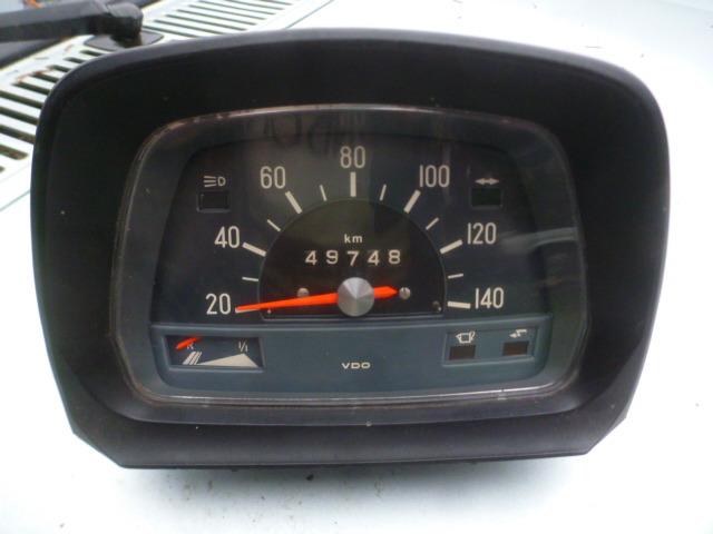 DAF 44 et 46:compteur +jauge:VDO LesAnciennes.com