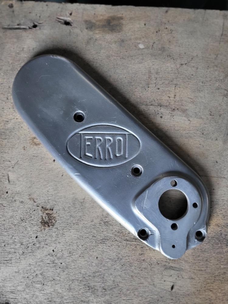 Couvercle de carter moteur TERROT 350 HSST LesAnciennes.com
