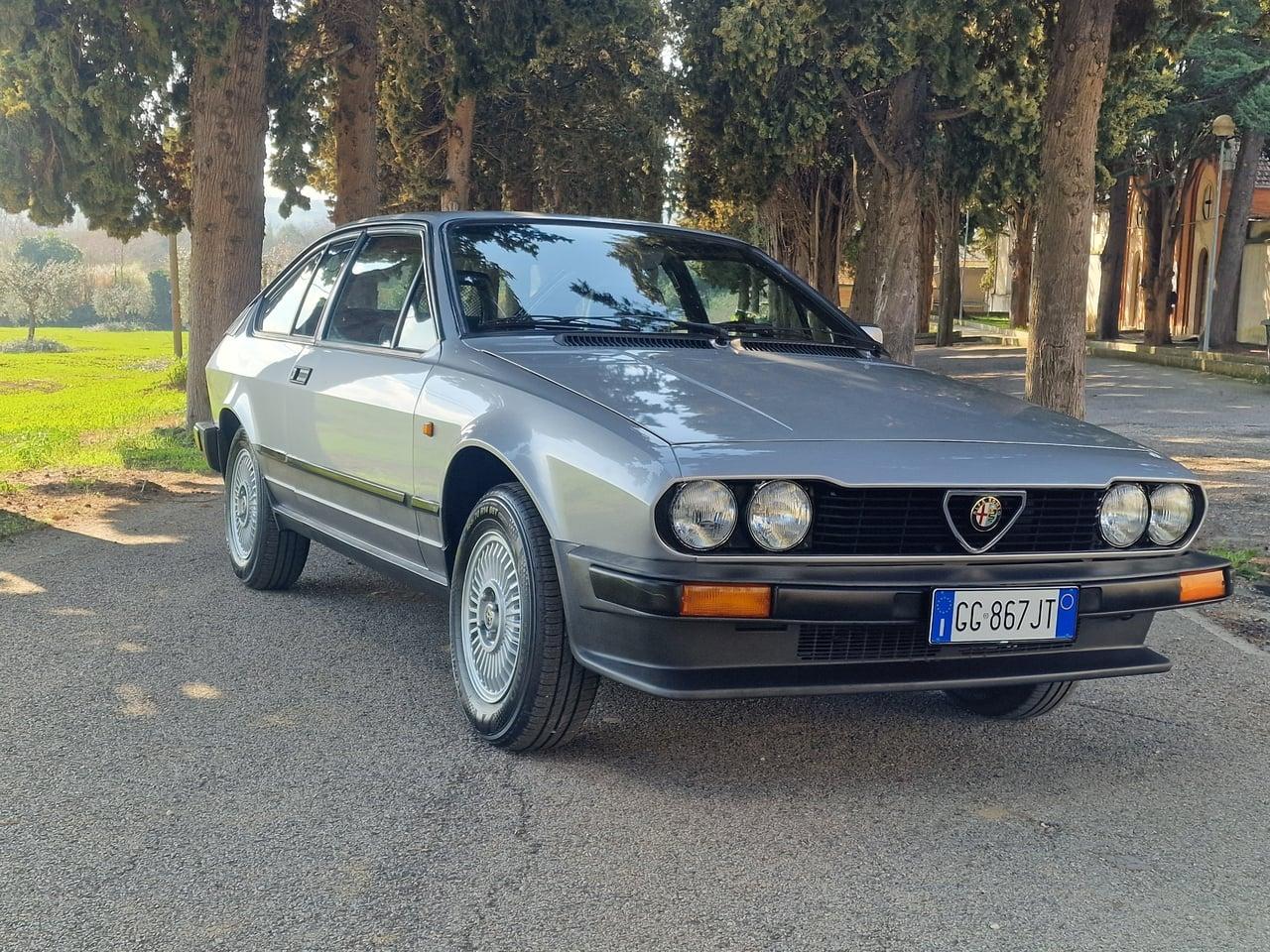 1985 Alfa Romeo Alfetta GTV 2.0 LesAnciennes.com