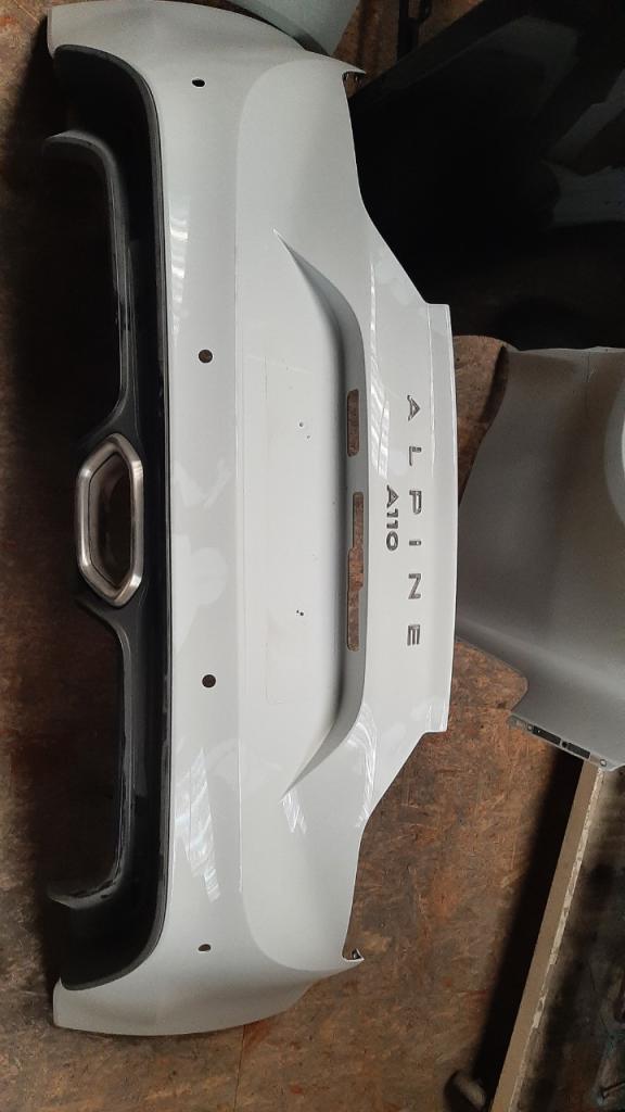 Pare choc arriere Alpine A110 II LesAnciennes.com