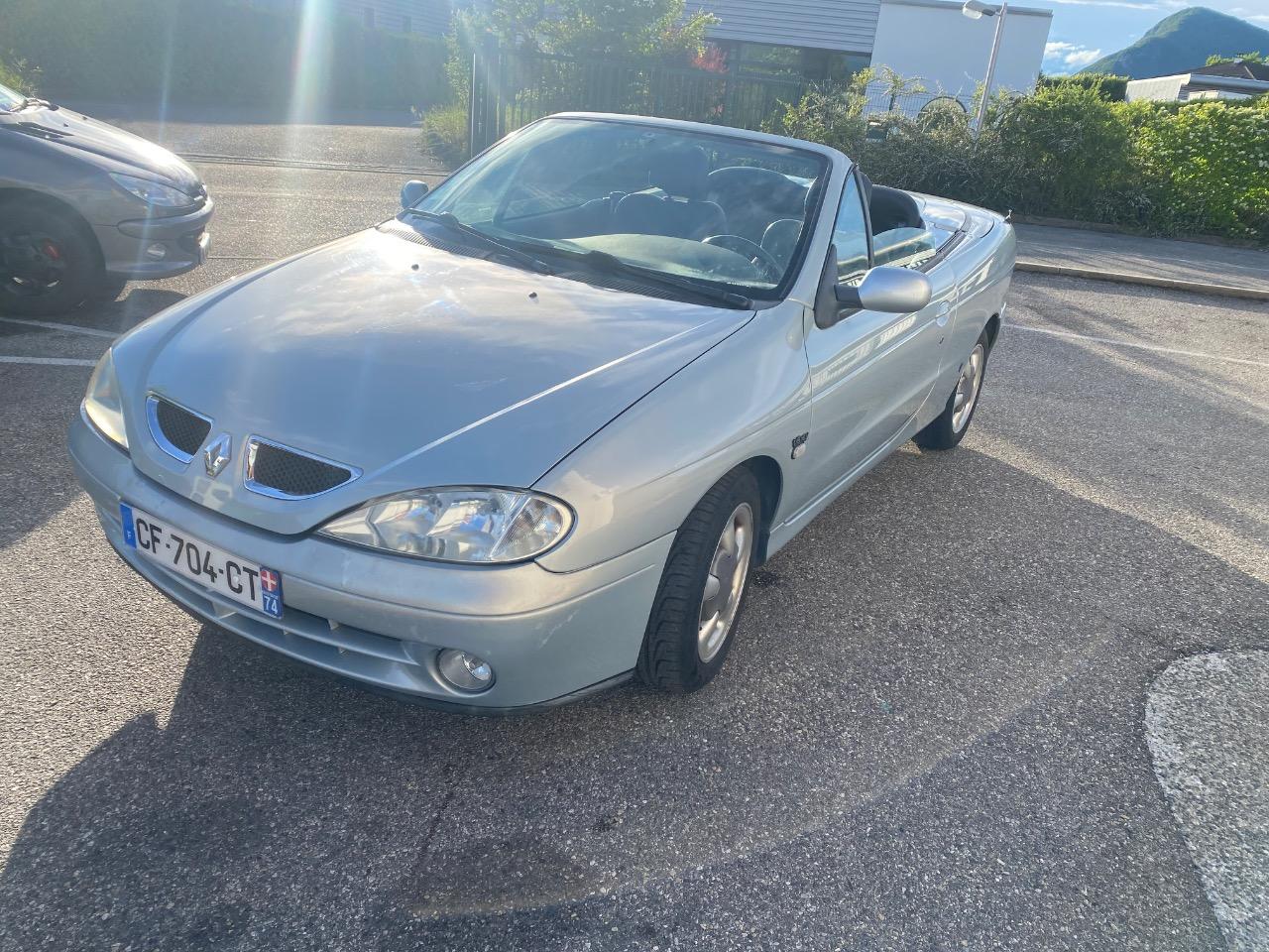 RENAULT Mégane cabriolet 1,6. 16 V - 2002 LesAnciennes.com
