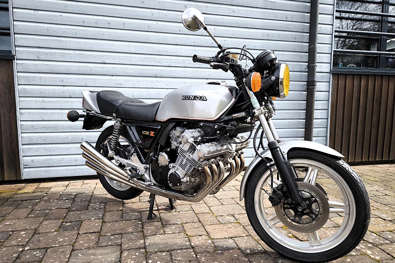 HONDA CBX 1000 - 1981 LesAnciennes.com