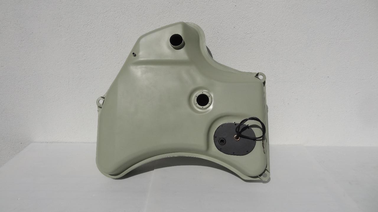 Réservoir JAGUAR Type E LesAnciennes.com