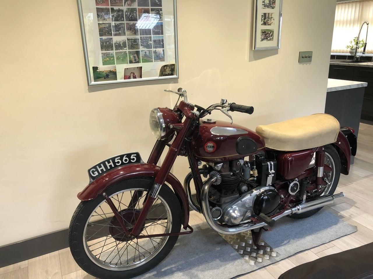 1955 Ariel KH 350 LesAnciennes.com