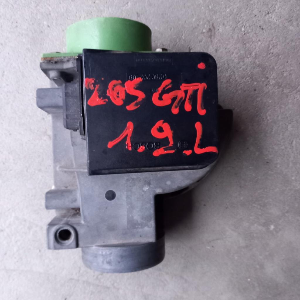 Débitmètre 205 gti LesAnciennes.com