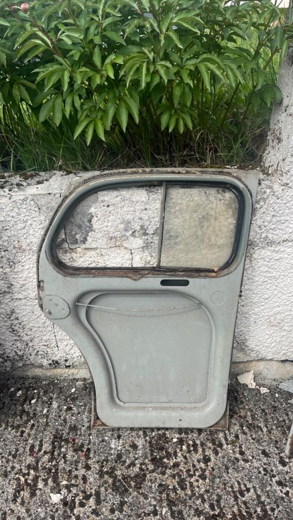 Pièces RENAULT 4CV LesAnciennes.com