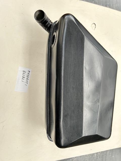 Réservoir d'essence droit Maserati Ghibli série 1 LesAnciennes.com