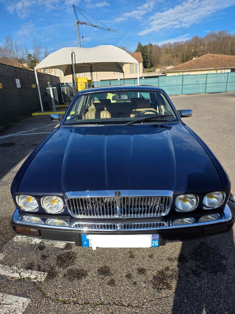 JAGUAR XJ6 - 1990 LesAnciennes.com