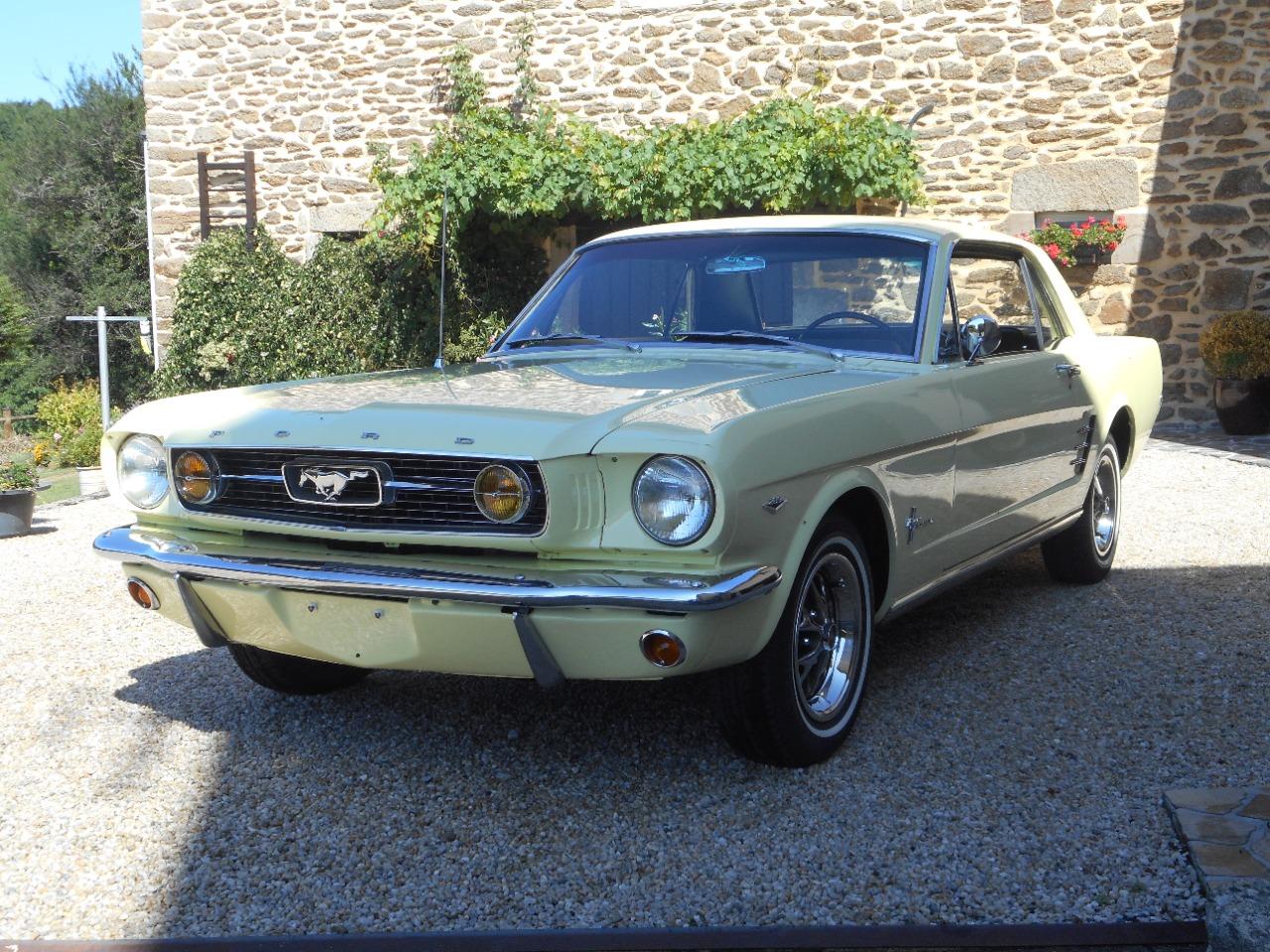 FORD Mustang coupé - 1966 LesAnciennes.com