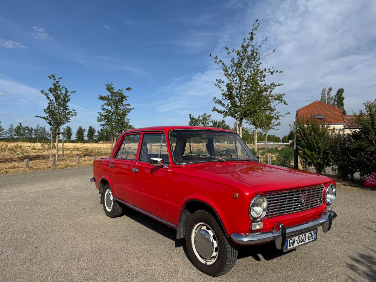 LADA 1200 2101 1.2L - 1978 LesAnciennes.com