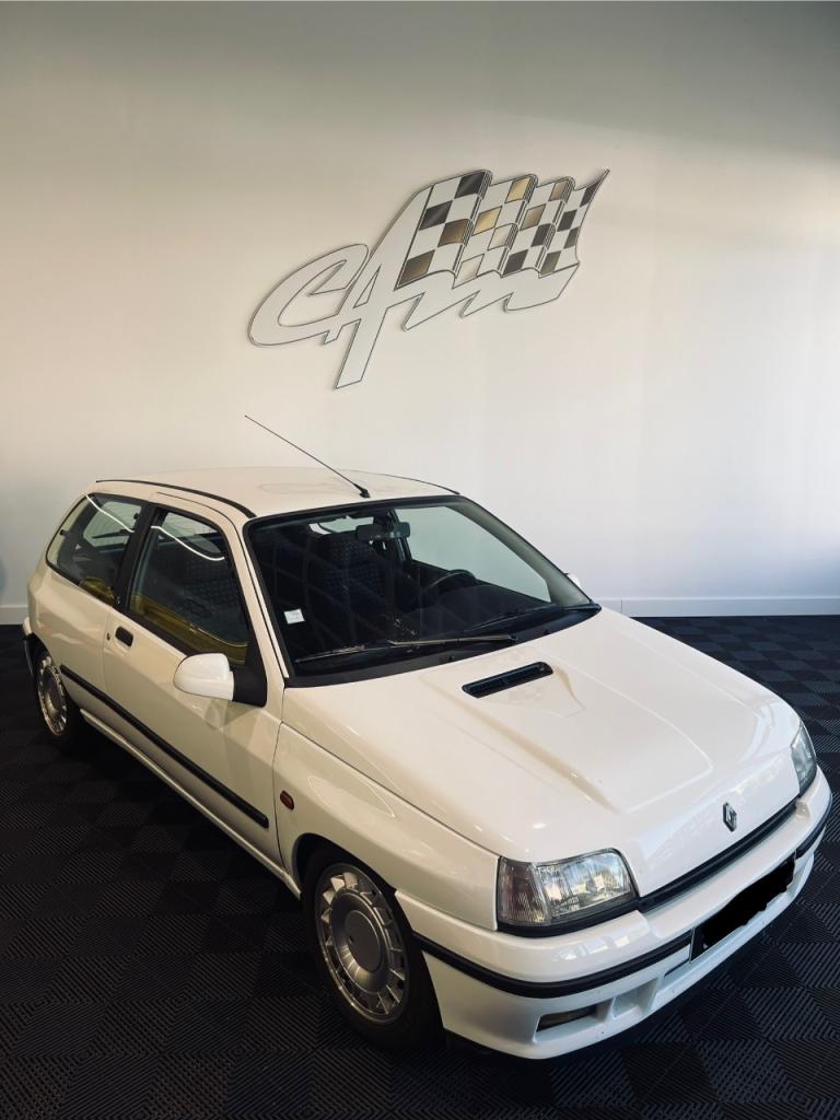 RENAULT Clio 16S - 1991 LesAnciennes.com